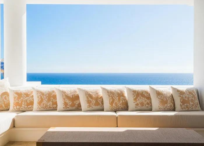 Casa Yvonne Modern Amenities Near Exclusive Golf Course Sleeps 16 Hotel San Jose del Cabo