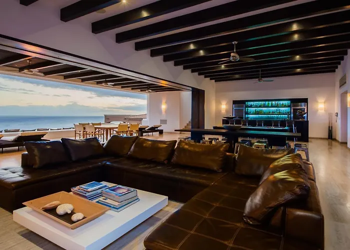 Casa Yvonne Modern Amenities Near Exclusive Golf Course Sleeps 16 Hotel *