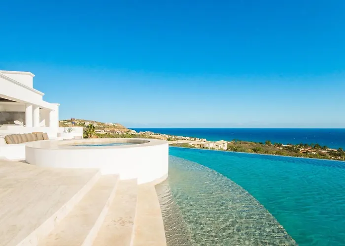 Hotel Casa Yvonne Modern Amenities Near Exclusive Golf Course Sleeps 16