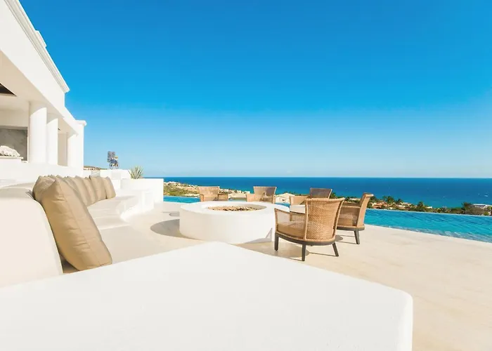 Hotel Casa Yvonne Modern Amenities Near Exclusive Golf Course Sleeps 16