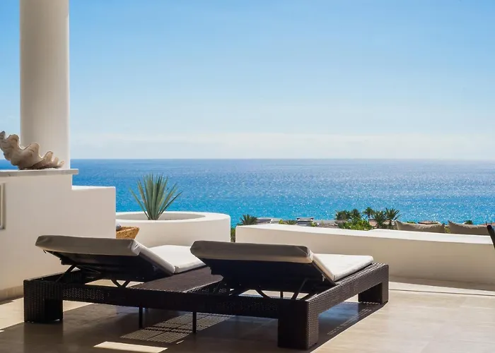 Casa Yvonne Modern Amenities Near Exclusive Golf Course Sleeps 16 Hotel *